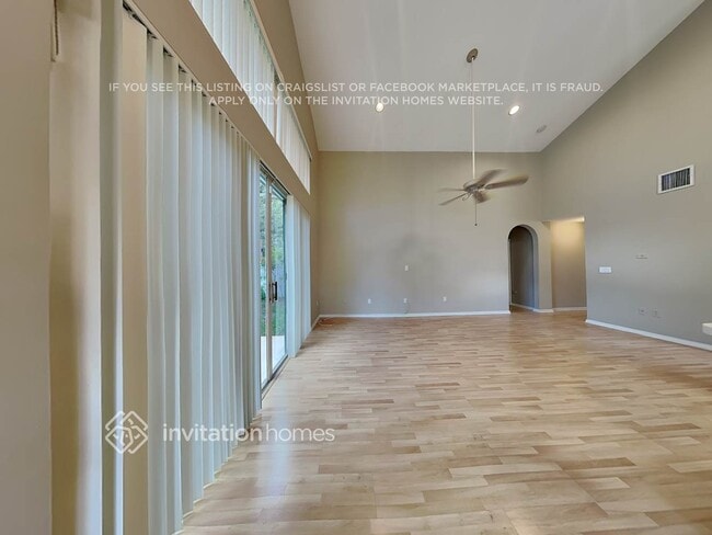 Building Photo - 15871 NW 14th Rd