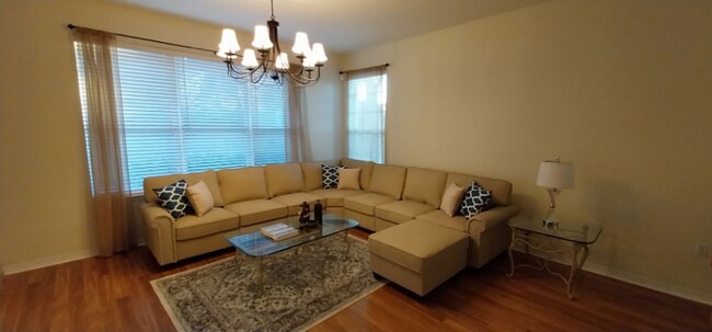 Foto del edificio - 5641 Hidden Oak Ct