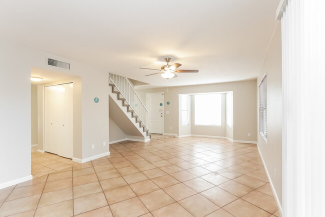 Building Photo - 4755 W Wahalla Ln