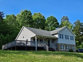 Building Photo - 416 Harrington Hollow Rd