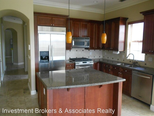 Building Photo - 3 br, 3 bath House - 20 Via Vasari  #22201