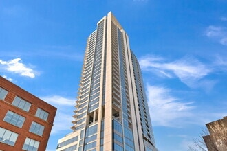 Building Photo - 303 W Ohio St