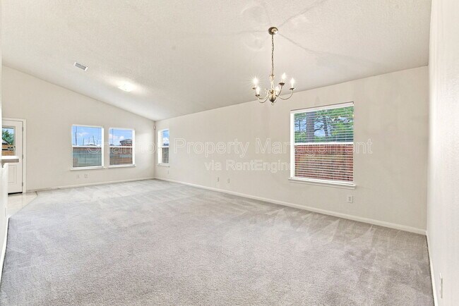 Building Photo - 2002 Roaring Springs Dr