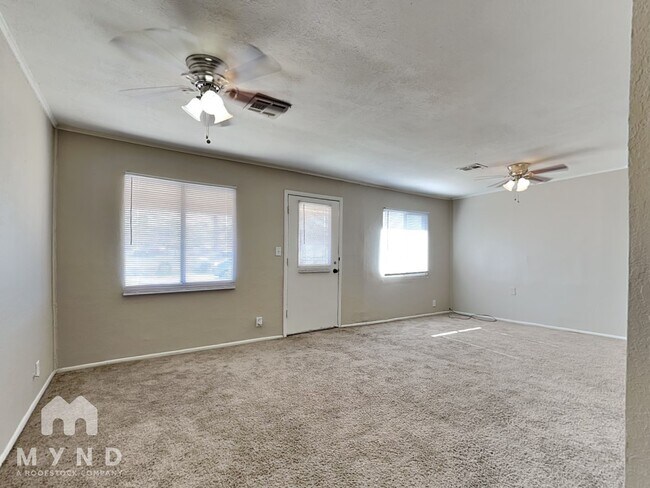 Foto del edificio - 1042 W Taylor St