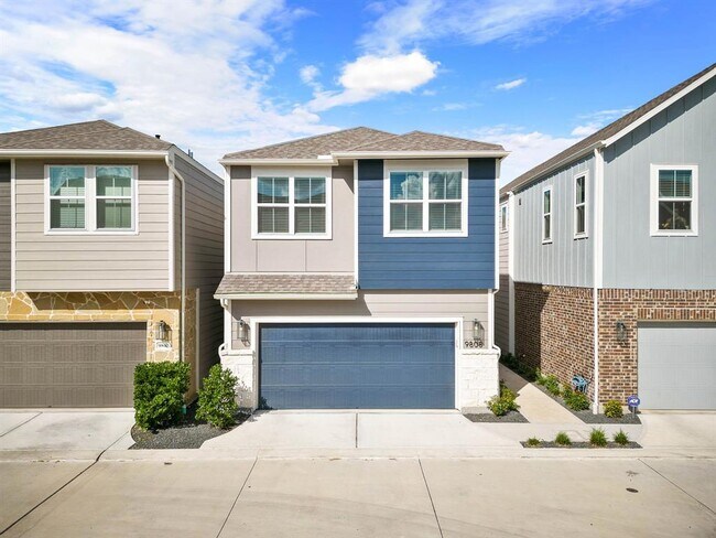 Building Photo - 9808 Magnolia Village Ln