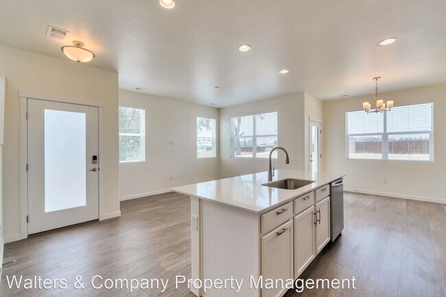Foto del edificio - 3 br, 3 bath House - 9635 Albion Lane Bldg 14
