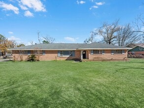 Building Photo - 7422 Nodding Pines Ln