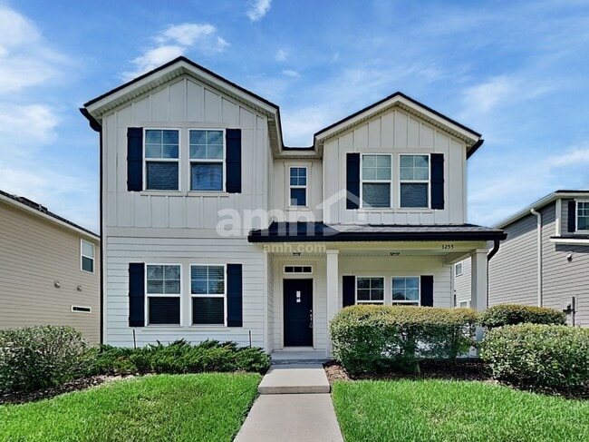 Building Photo - 3255 Roundabout Dr