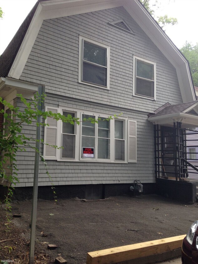 Primary Photo - 5 br, 2 bath House - 1318 Forest Ct