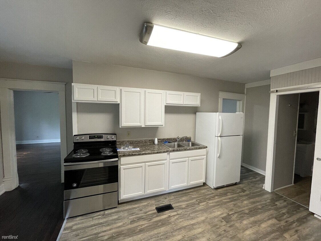 Primary Photo - 3 br, 1 bath House - 3427 1/2 State St