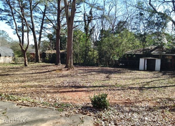 Building Photo - 1114 Holly Cir