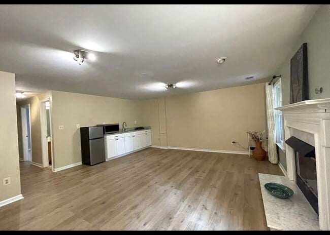 Building Photo - 13118 Ashnut Ln