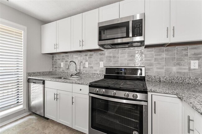 Foto del edificio - 308 Cumberland Ct SE