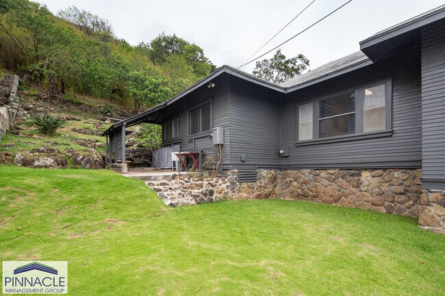 Building Photo - 2408 Waolani Ave