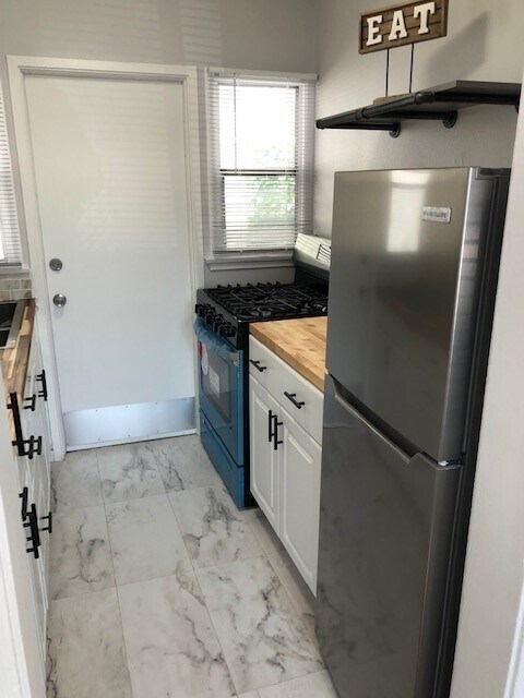 Foto del edificio - 2322 N Ontario St