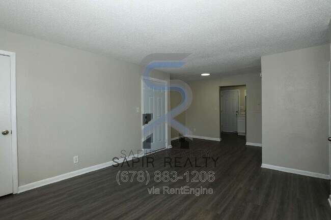 Building Photo - 2065 Alison Ct SW
