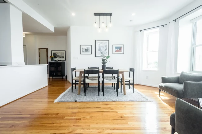 living/dining - 2000 16th St NW