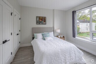 2BR, 1BA - 1,035F - 2nd Bedroom - 124-130 Ellis Ave