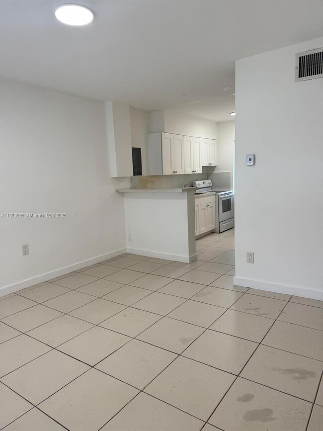 Building Photo - 680 NE 88th Terrace