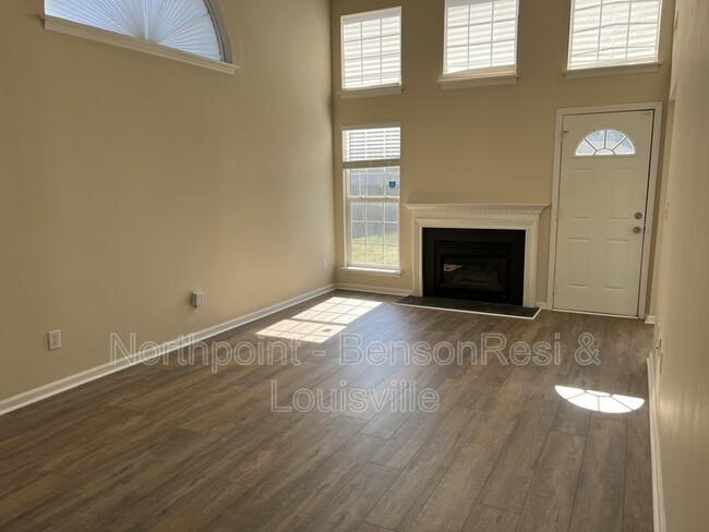 Building Photo - 7915 Bella Vista Ct