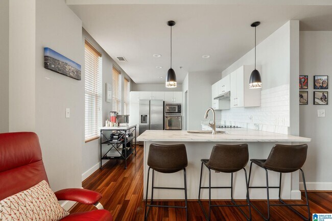 Foto del edificio - 2024 2nd Ave N