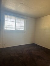 Building Photo - 922 Brookfield Dr
