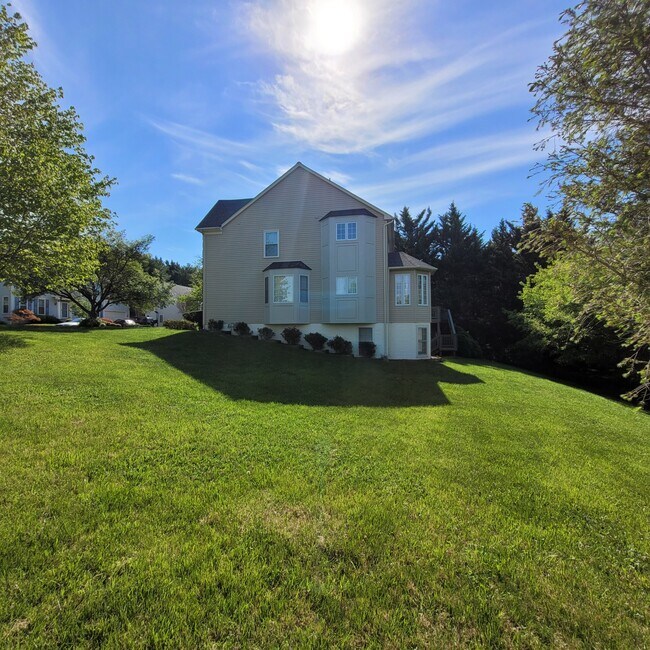 Foto del edificio - 11201 Yardley Ct