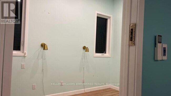 Building Photo - UNIT 2 - 2988 FIFTH LINE