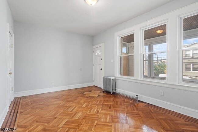 Foto del edificio - 45 Norwood Ave