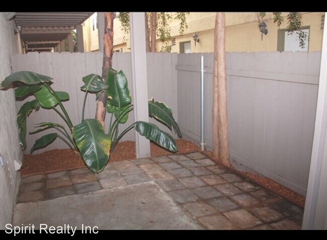Building Photo - 2 br, 1.5 bath House - 1448 15th