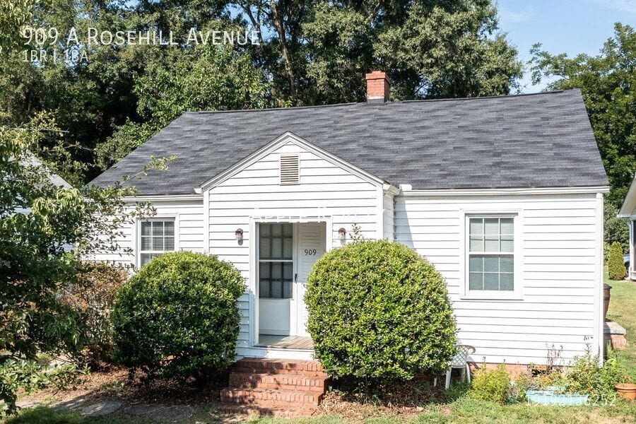 Primary Photo - 909 Rosehill Ave