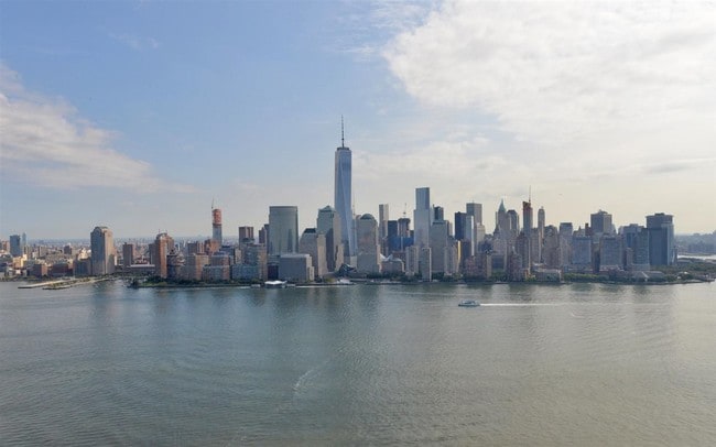 Foto del edificio - 77 Hudson St