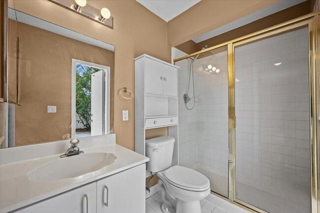 Building Photo - 12556 Woodmill Dr