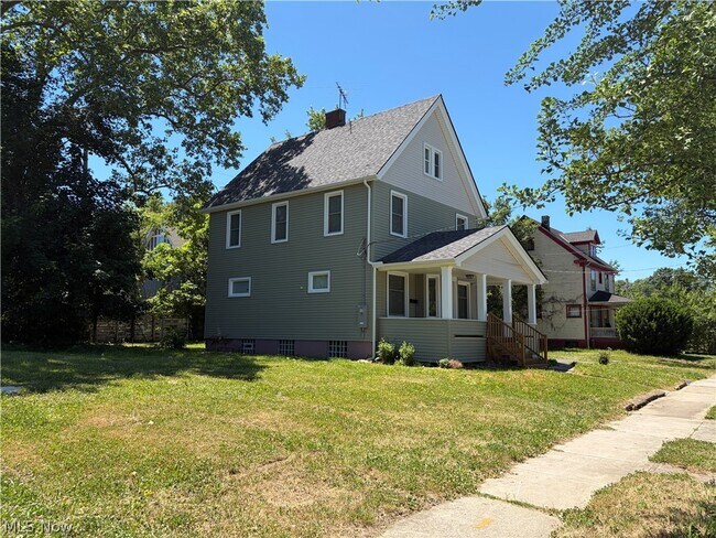 Foto del edificio - 10524 Lee Ave