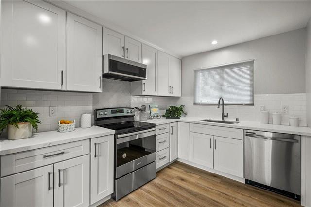 Foto del edificio - 121 Verde Ct