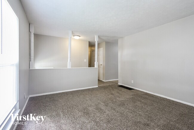 Building Photo - 3556 Biscayne Rd