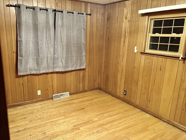 Foto del edificio - 3742 Dorothy Ln