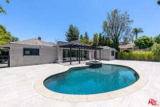 Building Photo - 4423 Bergamo Dr