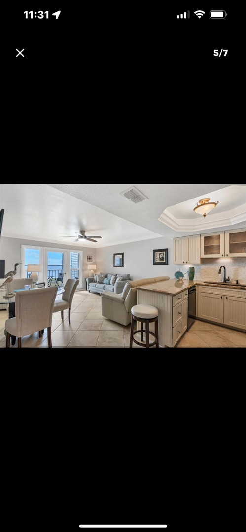 Building Photo - 1/1 Fully Furnished Waterfront Condo