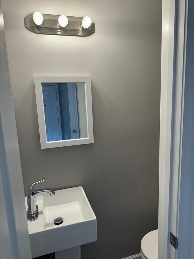 Foto del edificio - 1914 Wood Ave