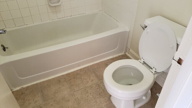Foto del edificio - 2Bd 2.5 Ba $1250