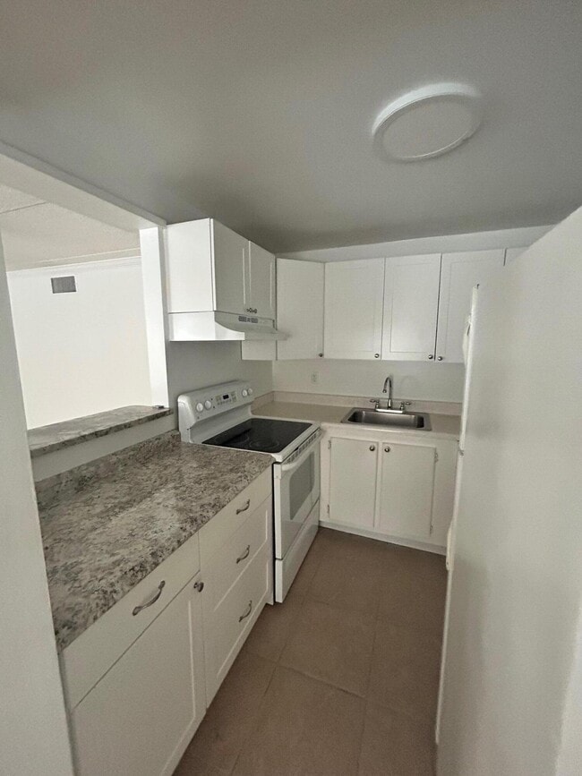 Building Photo - 555 Purdy Ln