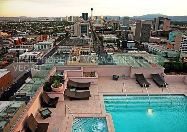 Building Photo - 150 Las Vegas Blvd N