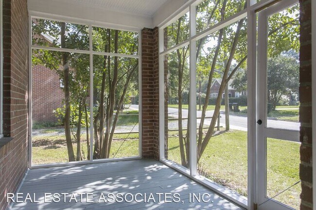 Foto del edificio - 4 br, 2 bath House - 119 Kenan Street