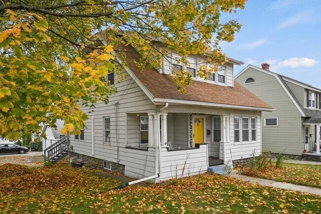 Building Photo - 110 Beverly Rd