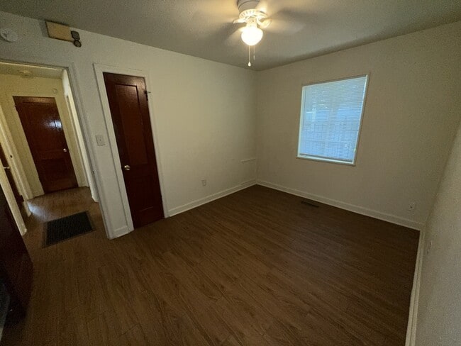 Building Photo - 2605 Lilly St