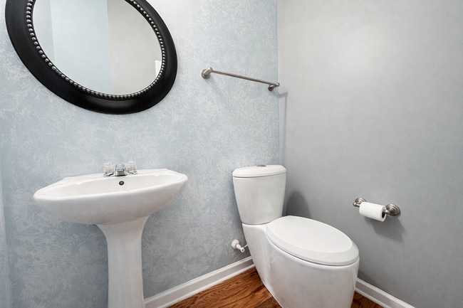 Building Photo - Comfort, Space & Convenience in Summerville