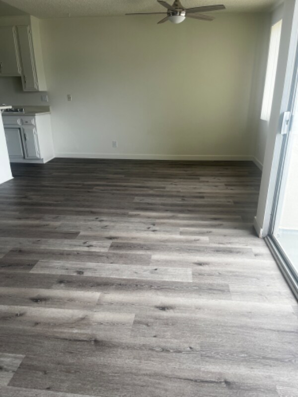 Foto del edificio - 5320 Newcastle Ave