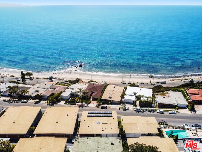 Building Photo - 18101 COASTLINE Dr