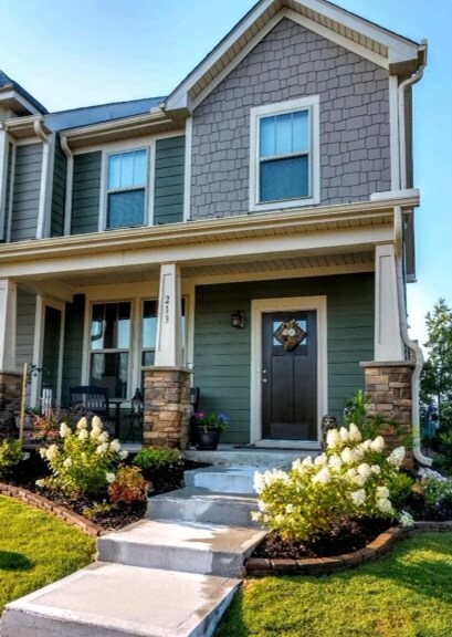 Foto principal - 213 Meritage St